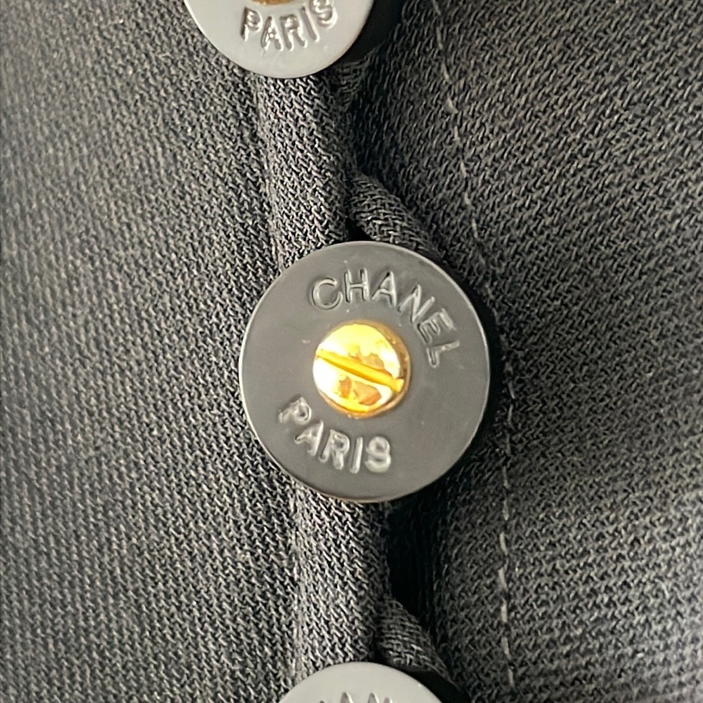 Chanel Vintage Authentic Classic Black Jacket - Picture 13 of 15